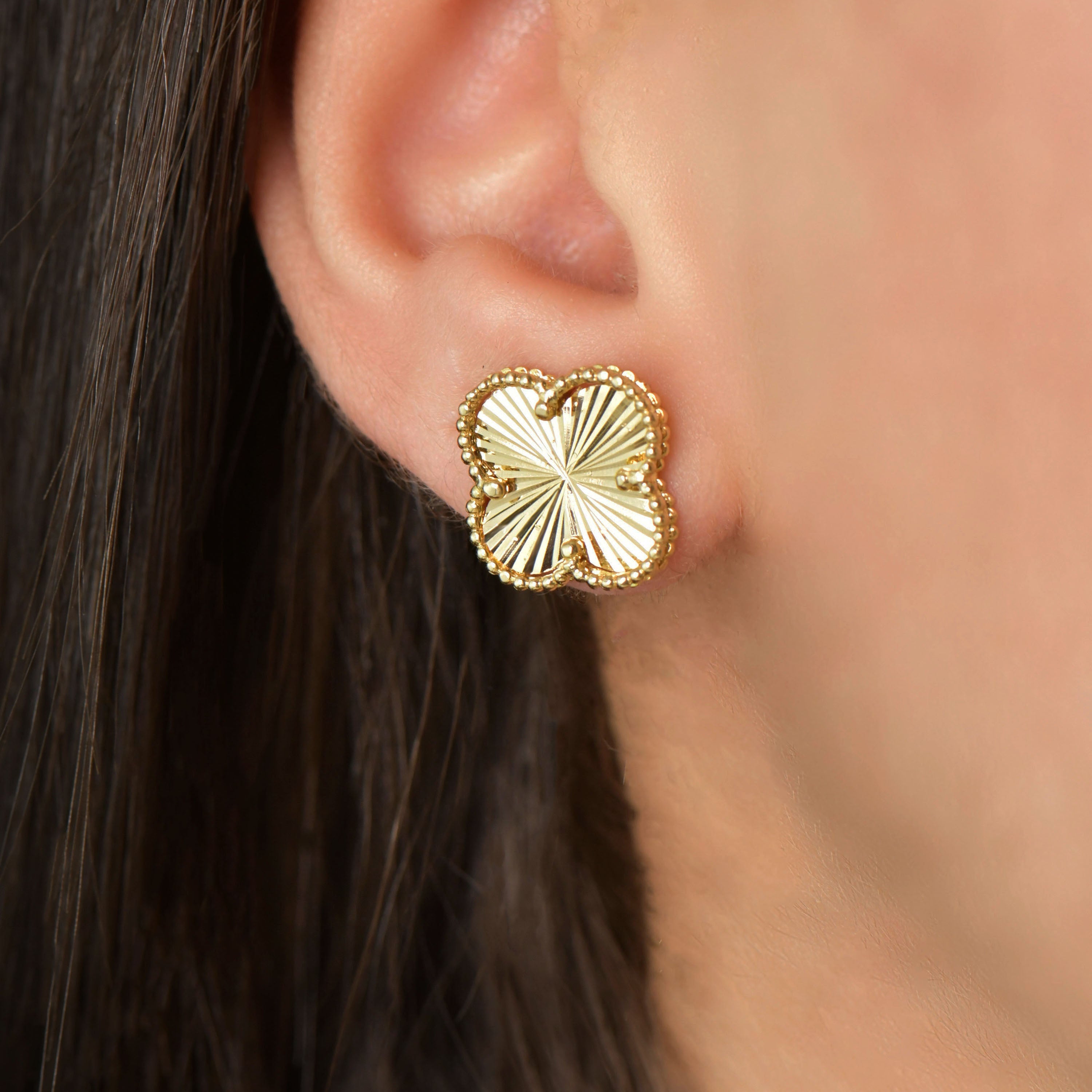 Boucle en Ok 18K 6 Image principale du produit